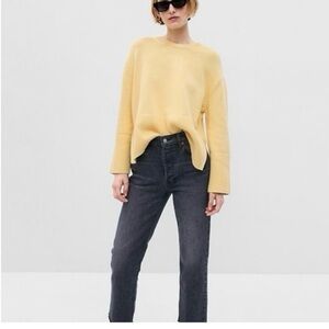 GAP Soft Butter Yellow Cotton Knit Preppy Crewneck Split Hem Chunky Sweater